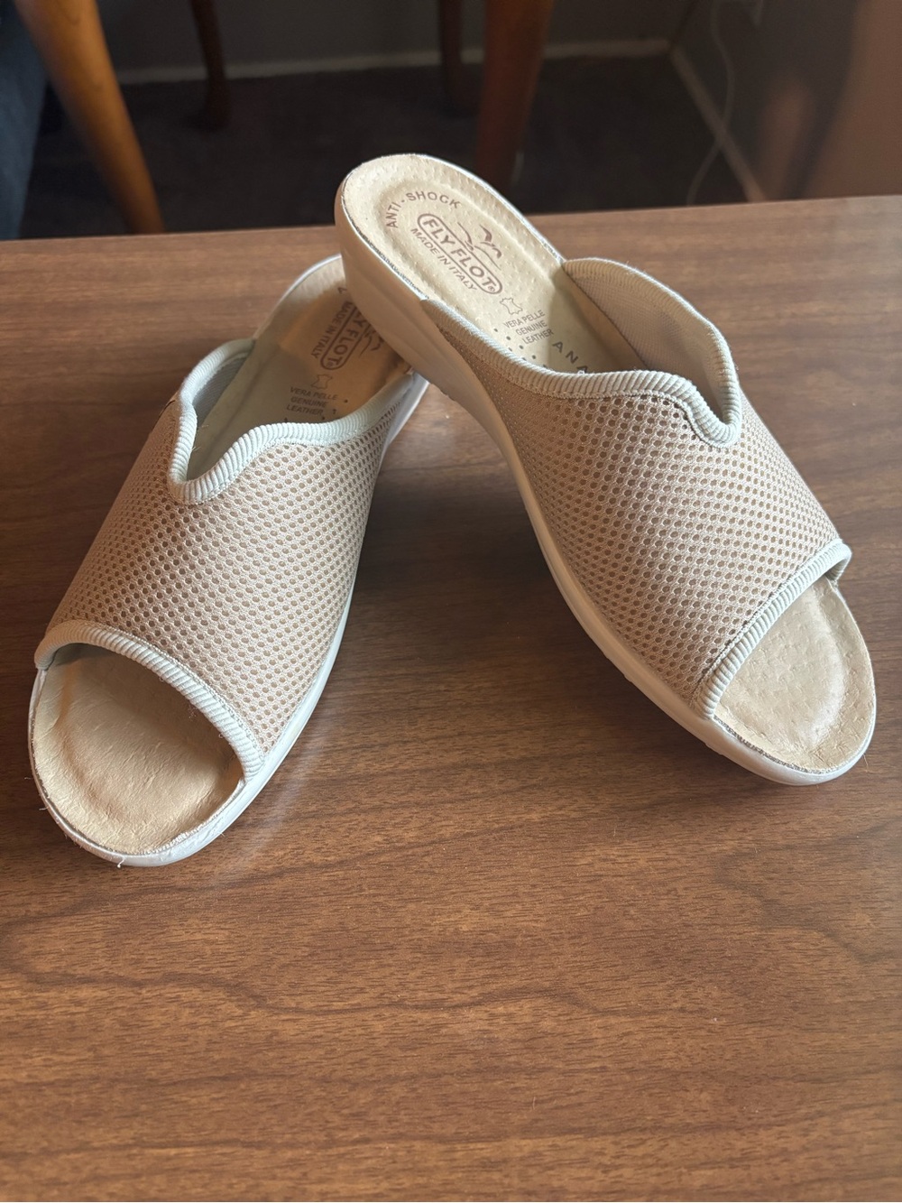 Fly Flot beige mesh slide sandals